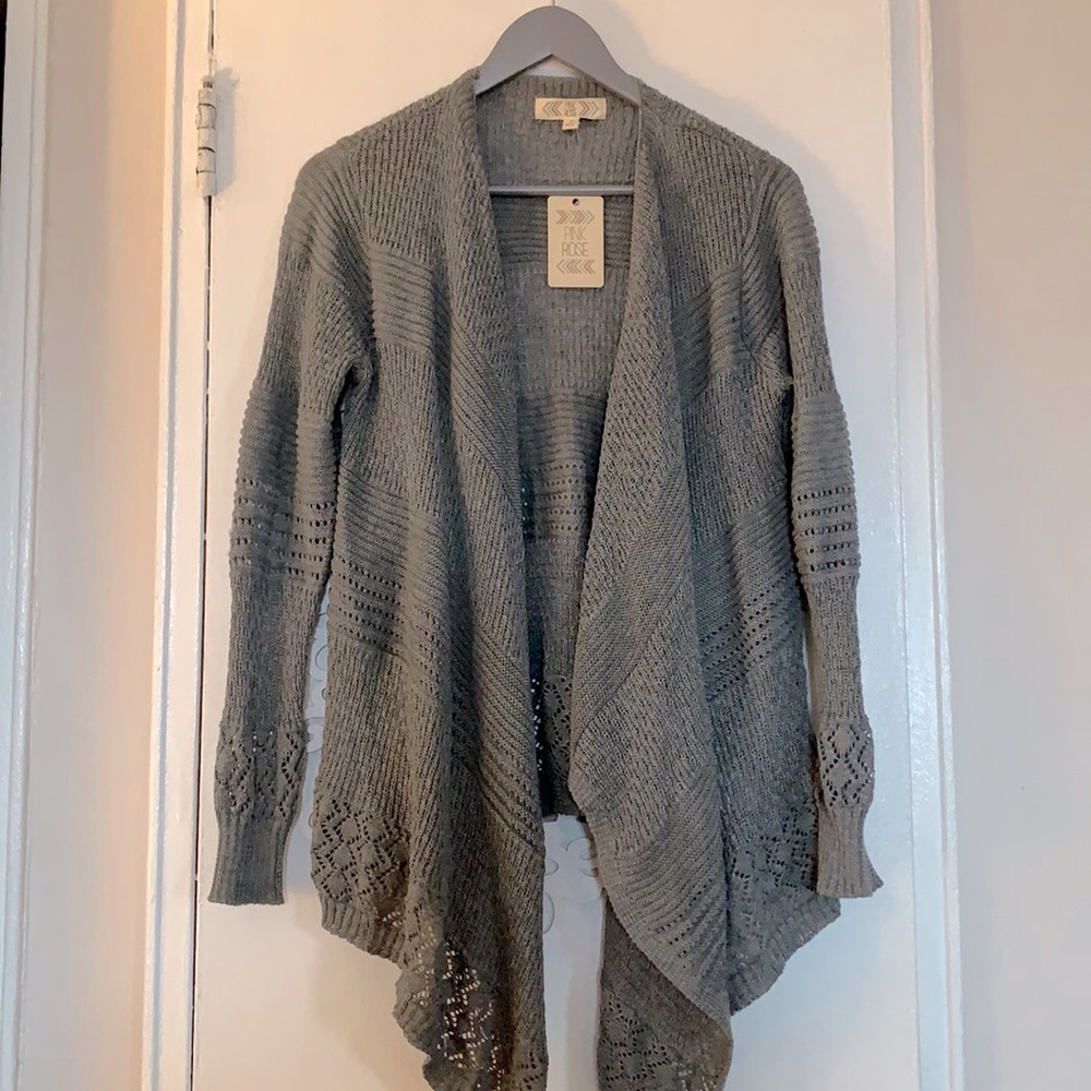 Chunky flyaway cardigan sweater
